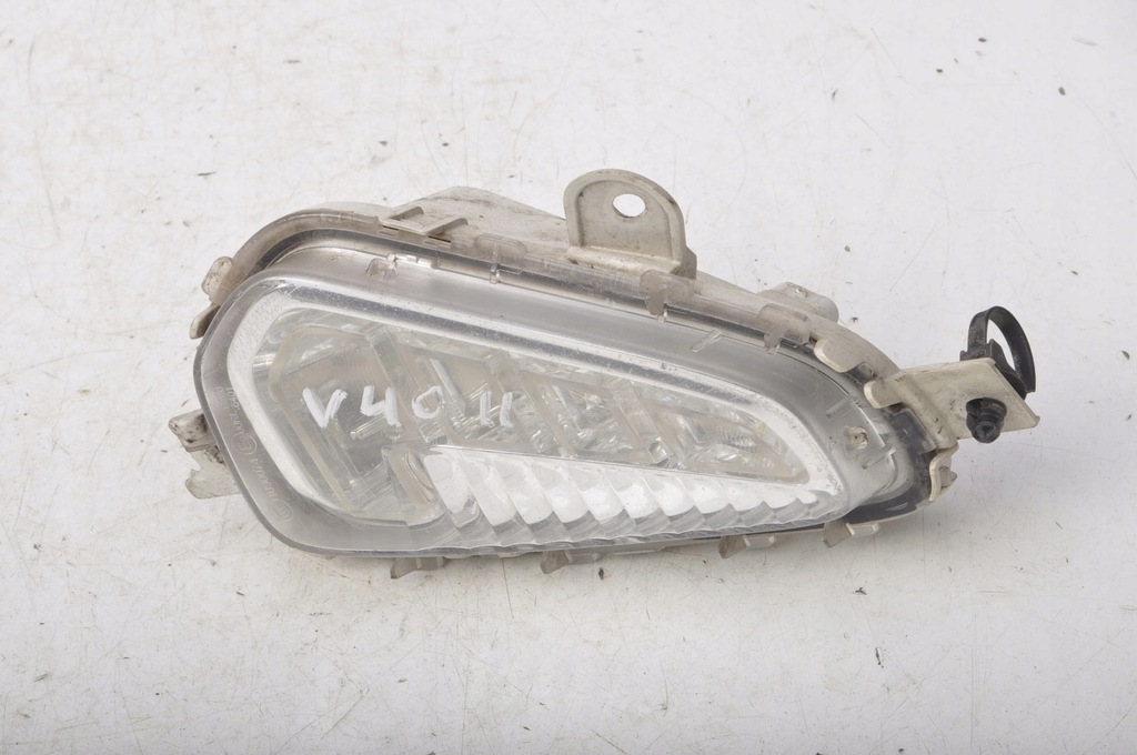 фото №1, Volvo v40 ii противотуманная фара правый led drl 31395922