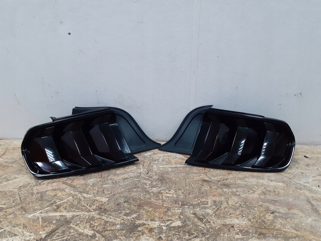 фото №1, Ford mustang vi 2018- lift лампа задняя левая правая комплект