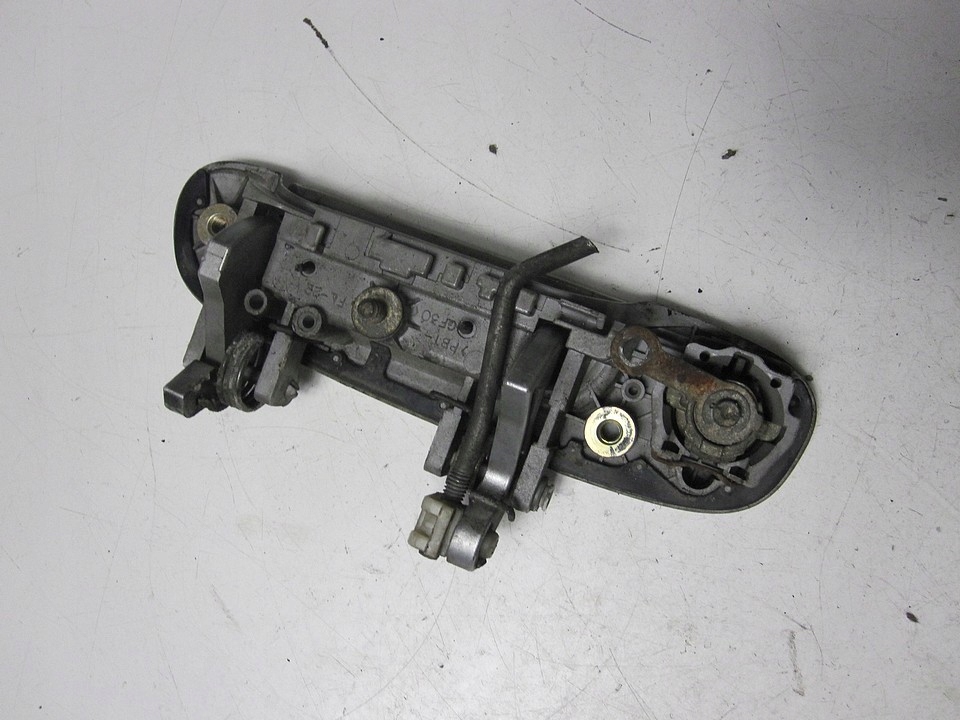 фото №7, Ручка наружная передняя левая mazda premacy 00r