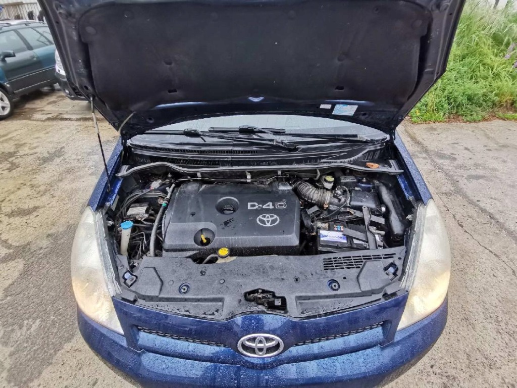 Toyota corolla verso реле 2006 2.2l 8665013010 0689003570 Зі Шроту
