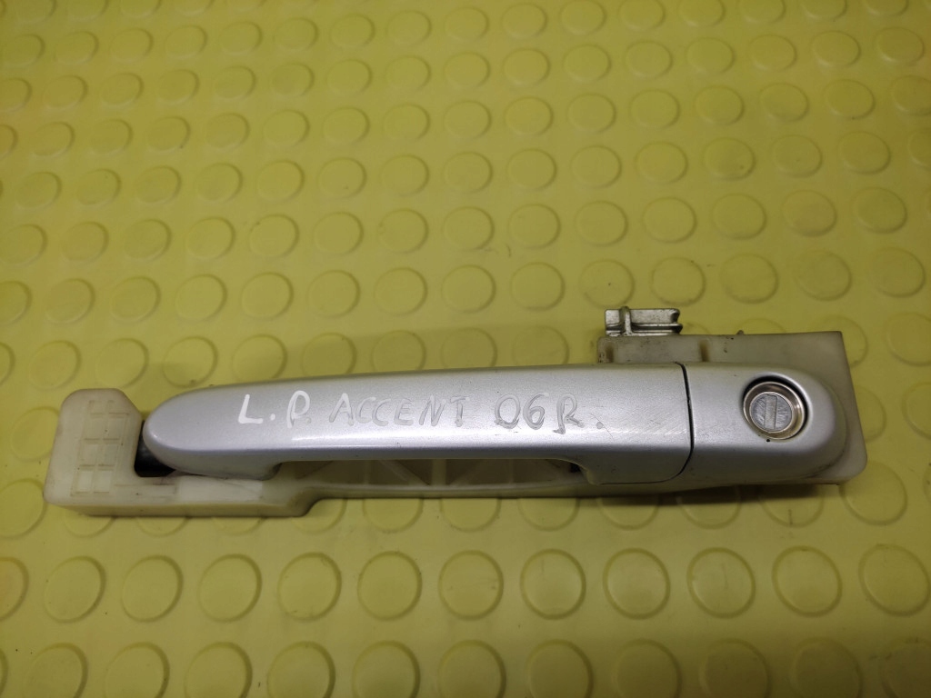 фото №1, Hyundai accent ручка левый перед