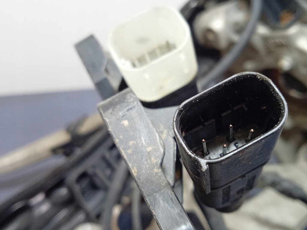 Gls w167 поворотний кулак задній права ступиця a16722r Недорого