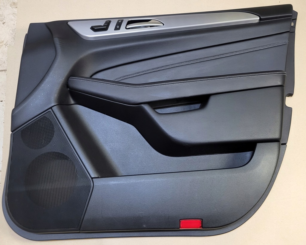 Обивка обшивка с дверь правый перед пассажира mercedes ml w166 оригинальный номер европа Киев