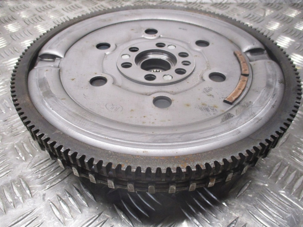 фото №2, Сцепление renault megane iv 1,2tce 302053062r