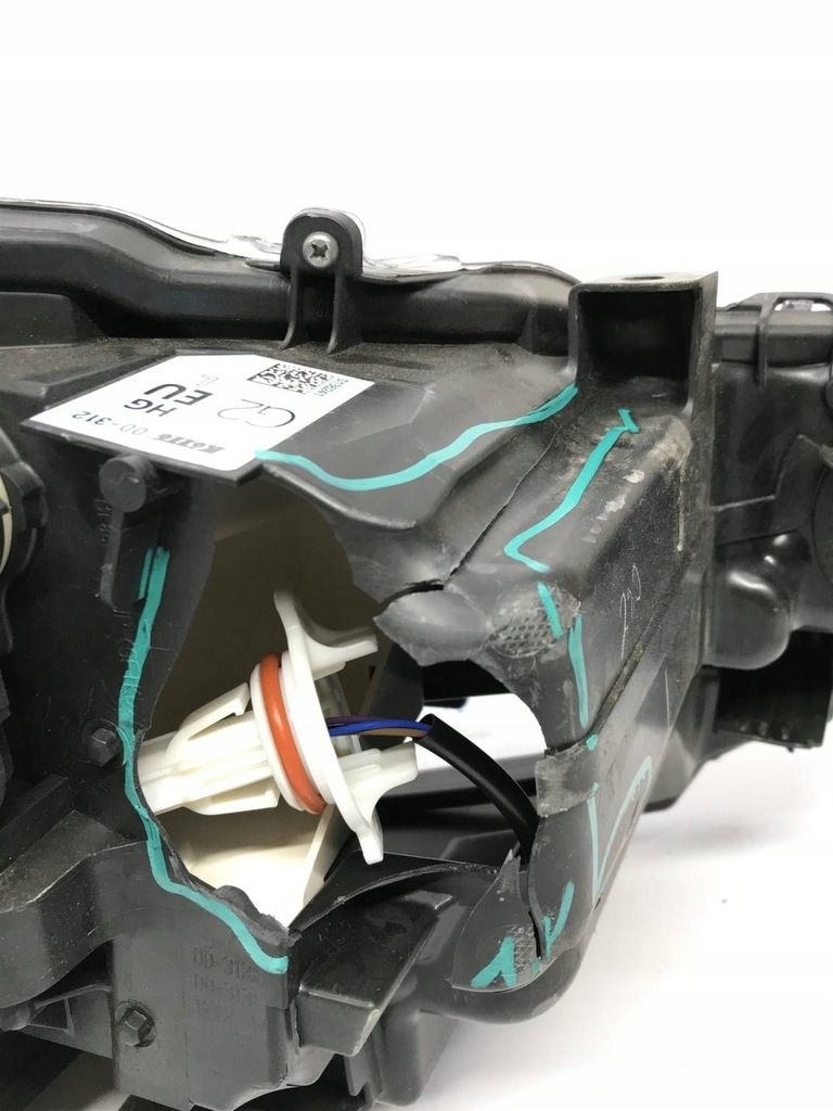 фото №10, Лампа перед левая yaris cross full led 0d-312