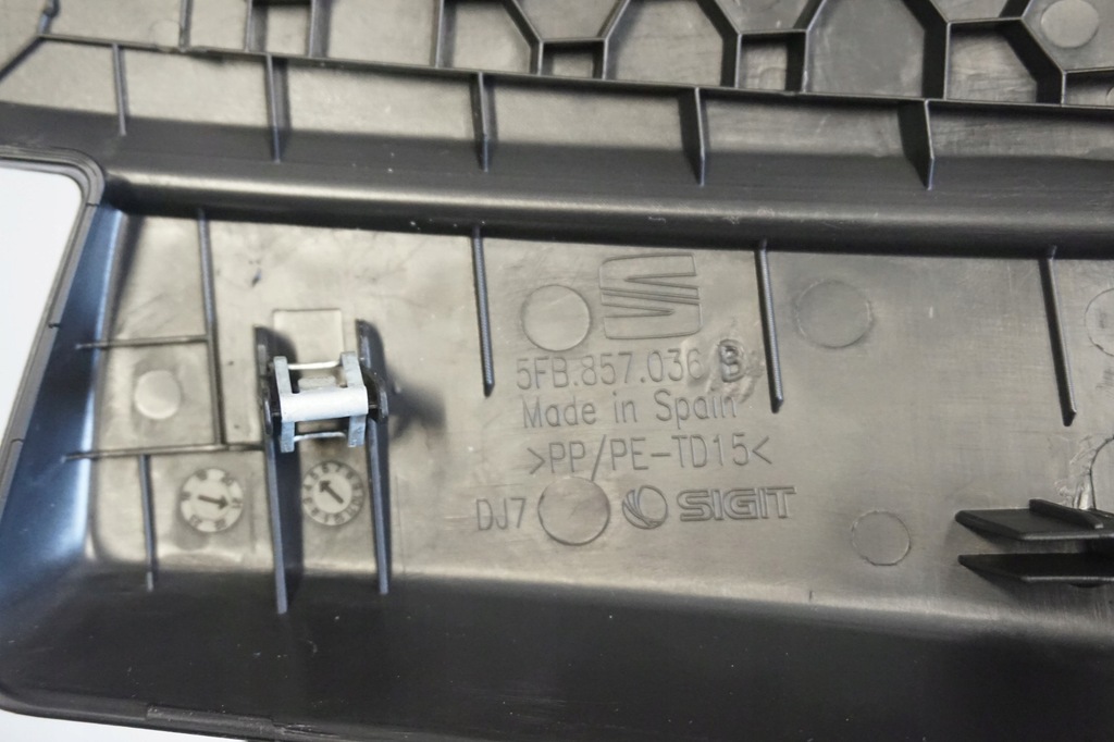 фото №8, Корпус панелі консолі seat cupra formentor