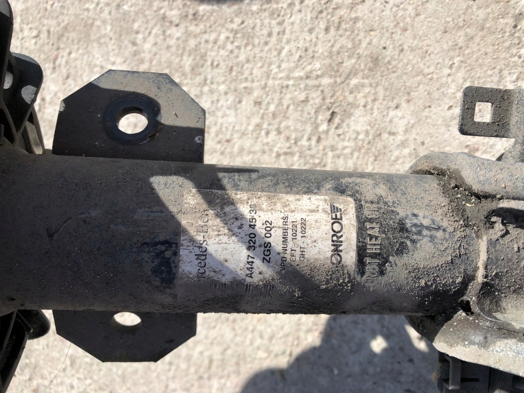 фото №5, Mercedes vito w447 поворотний кулак правий лівий перед