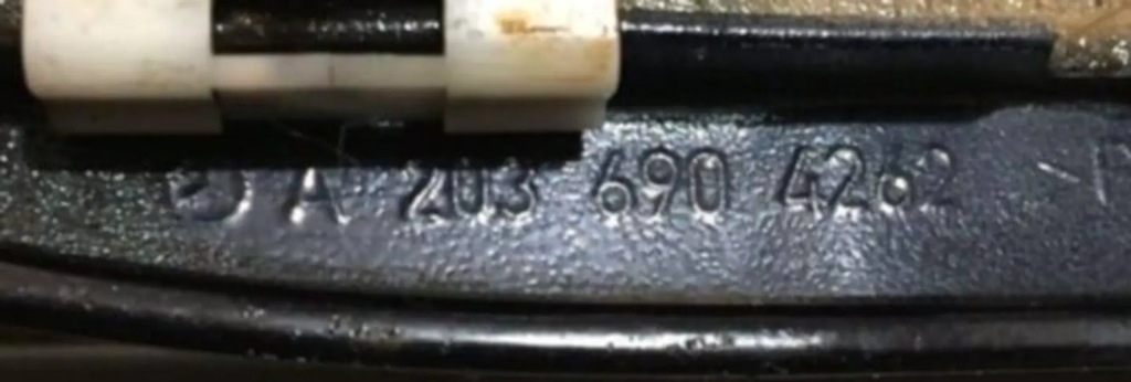 фото №7, Mercedes-benz cl w203 coupe молдинг крила правий перед колір 359