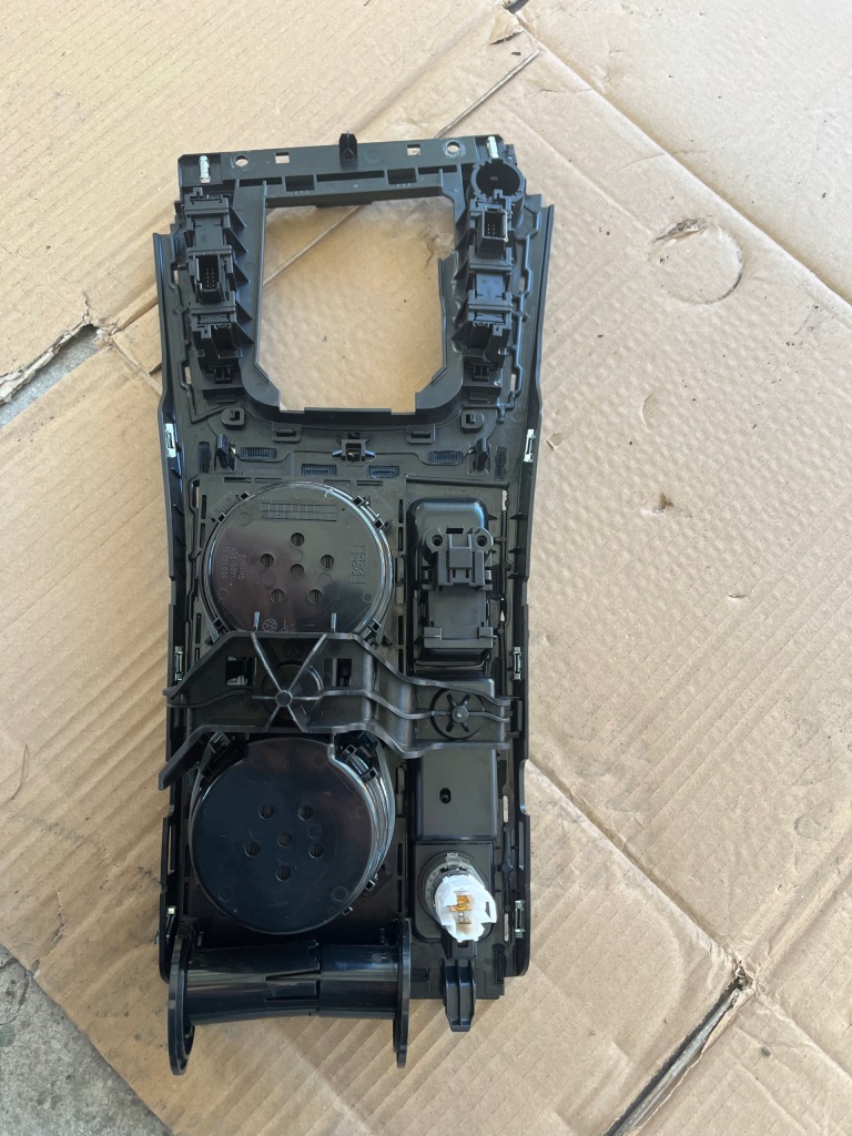 Volkswagen golf vii рамка накладка важіль перемикання передач  передач тунель 5g1863245f європа в Україні