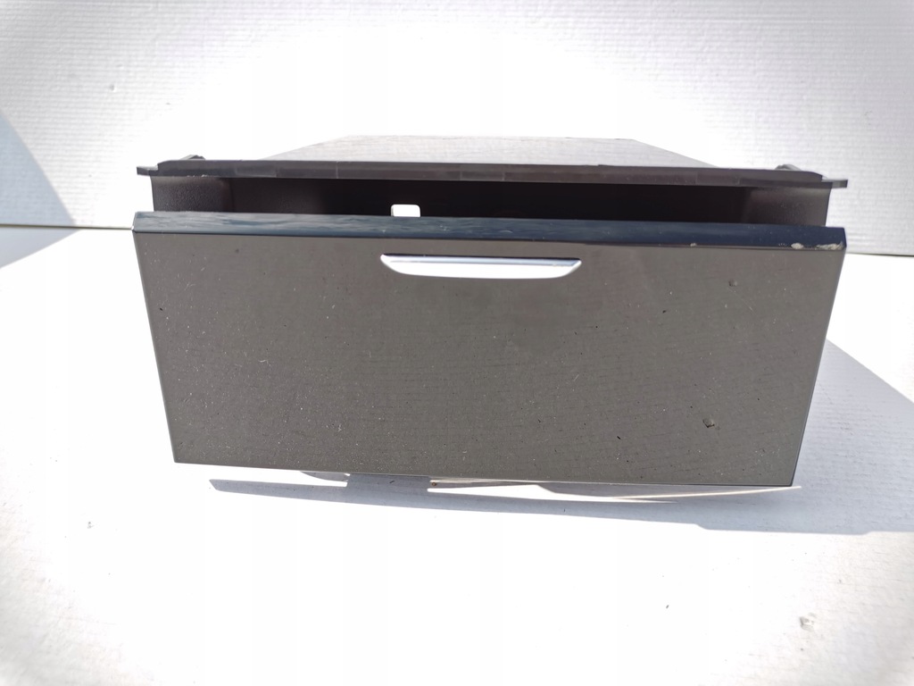 фото №1, Grandland x пепельница передняя yp00054177