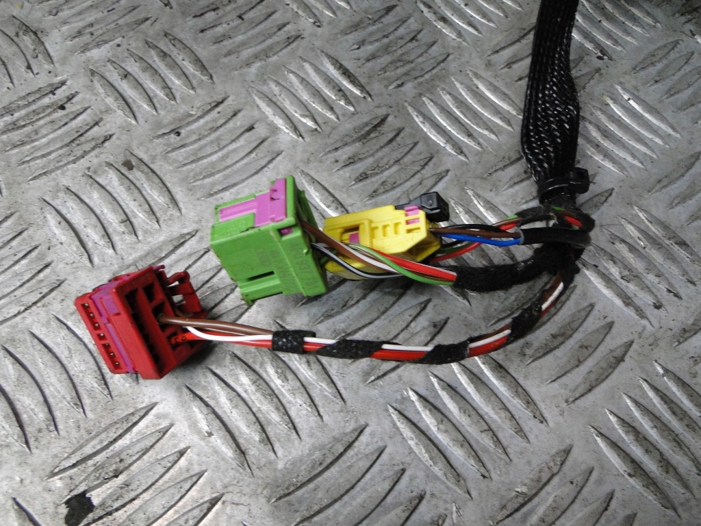 Сиденья кожа алькантара audi q3 rsq3 83a sportback подогрев Оригинал