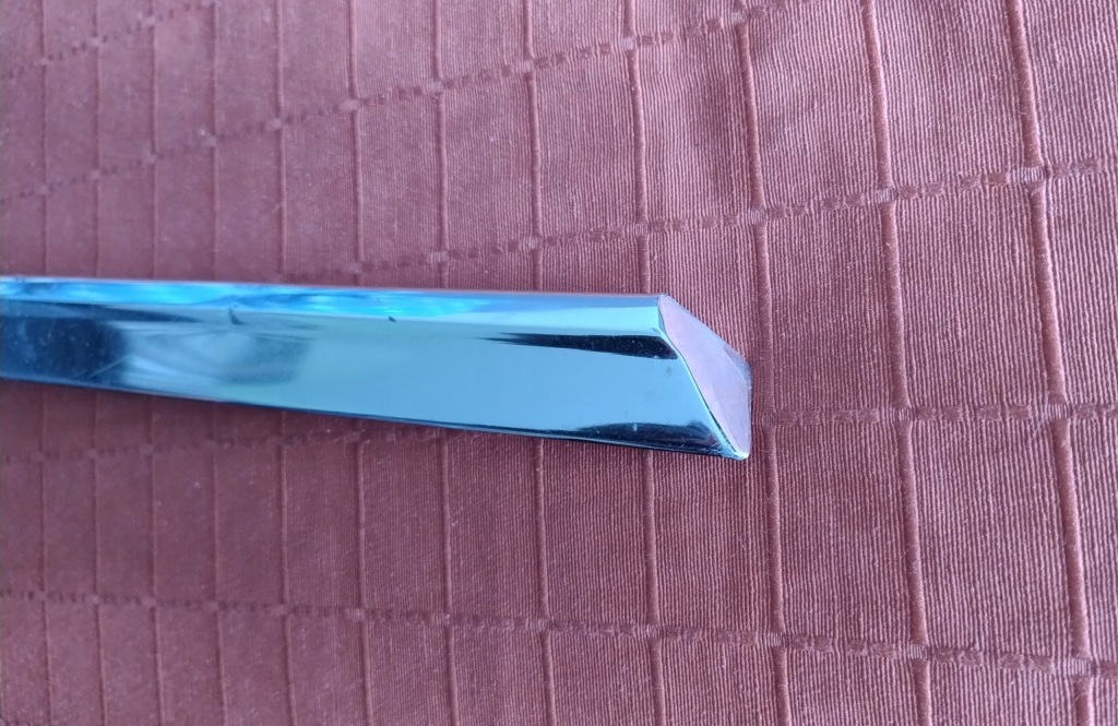 Купити Молдинг хромована зовнішня mercedes w107 sl slc правий перед 1077280230