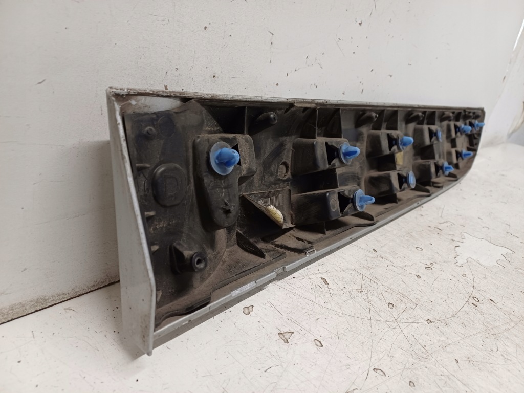 Renault fluence 09- молдинг двері правий задній 828767782r Недорого