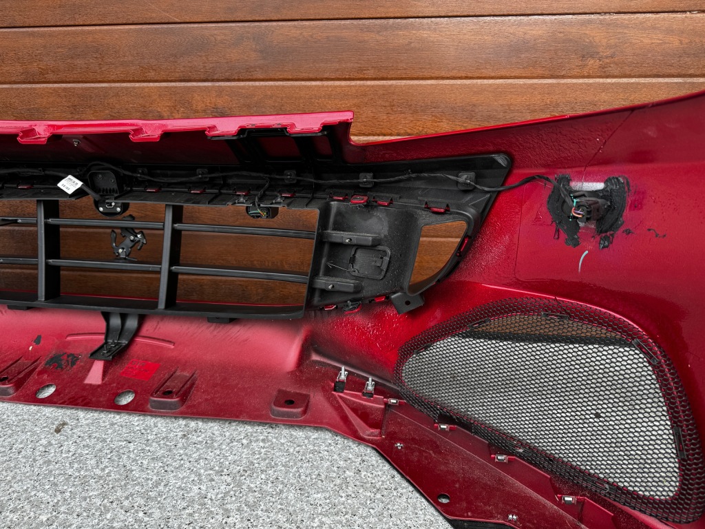 Ferrari portofino m рестайлинг  бампер передний оригинальный kompletny камера pdc Цена