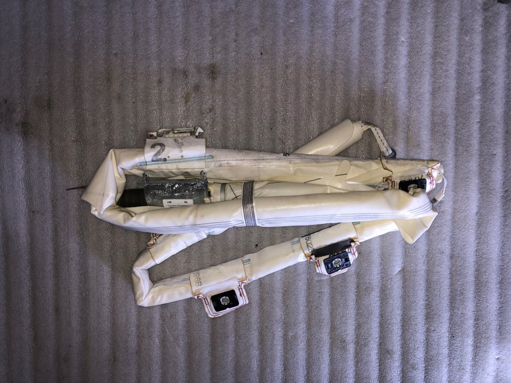 Купить Mercedes gle coupe a2928600202 шторка безопасности оригинал