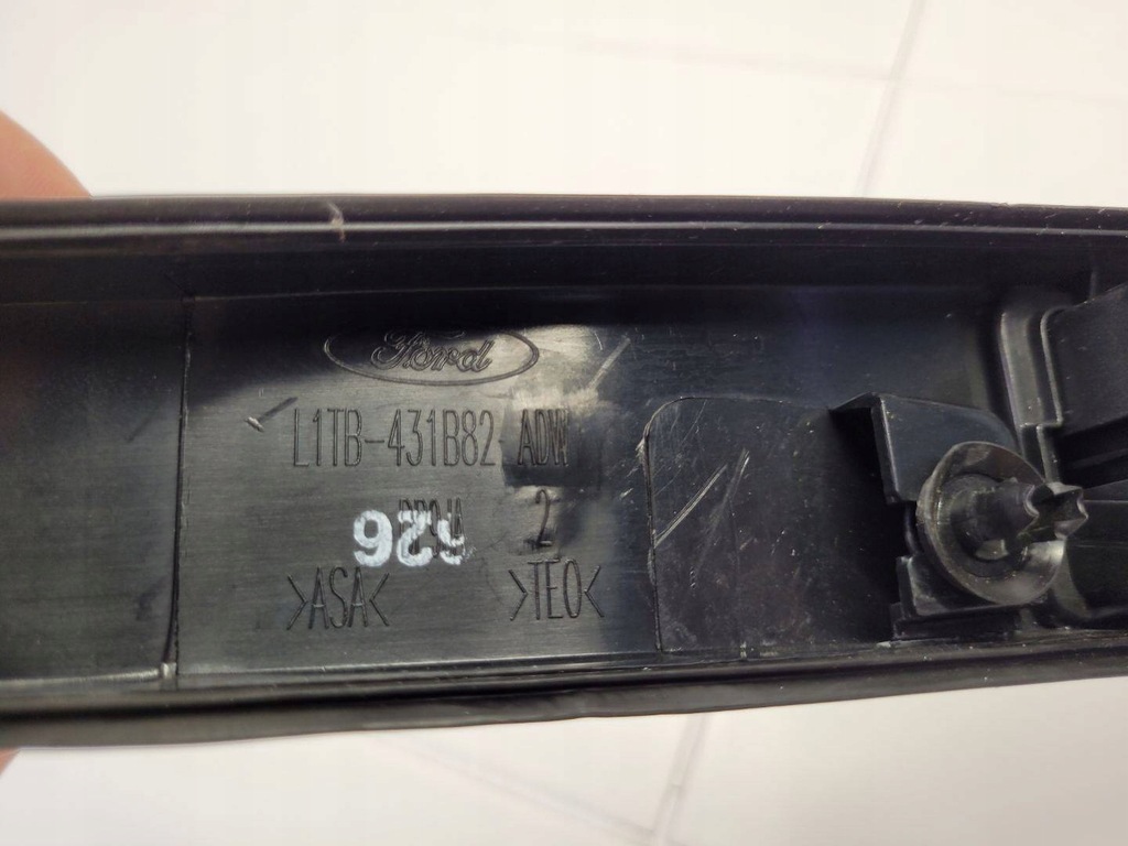 фото №6, Кнопка відкривання кришки ford puma 2 2021 l1tb-431b82-adw