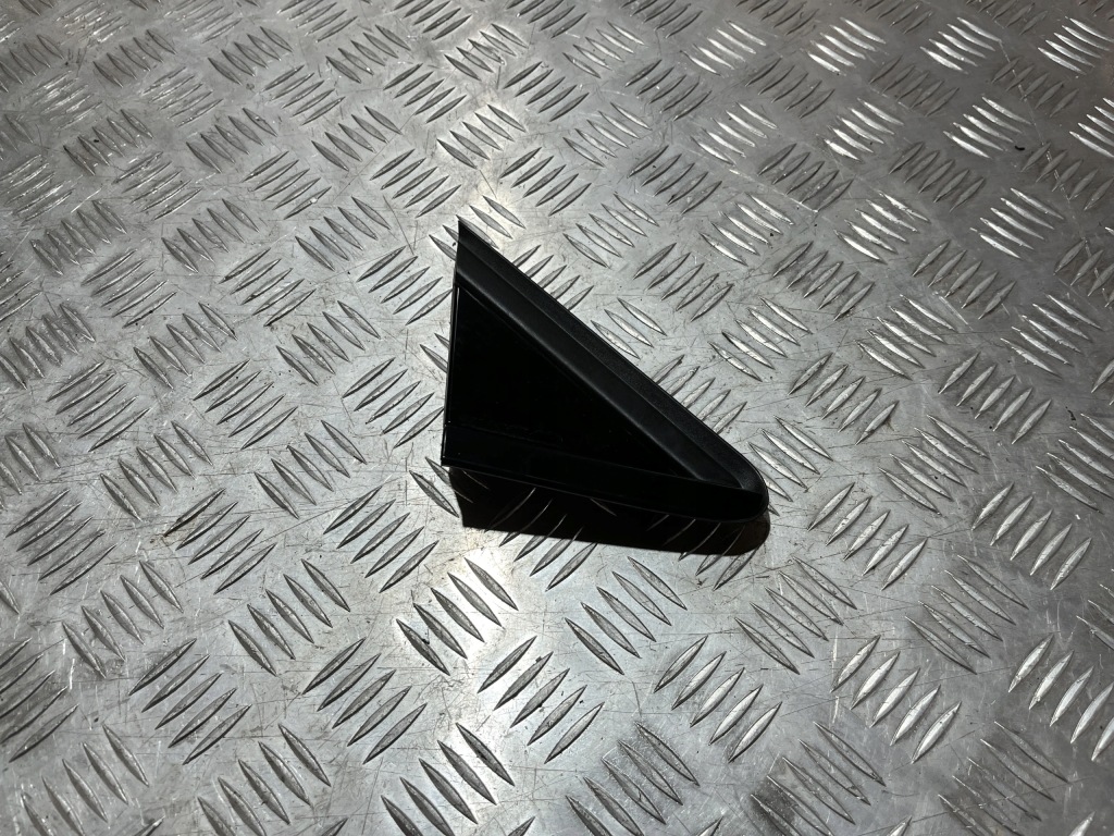 Купить Молдинг крыла правый перед треугольник renault symbioz 24-