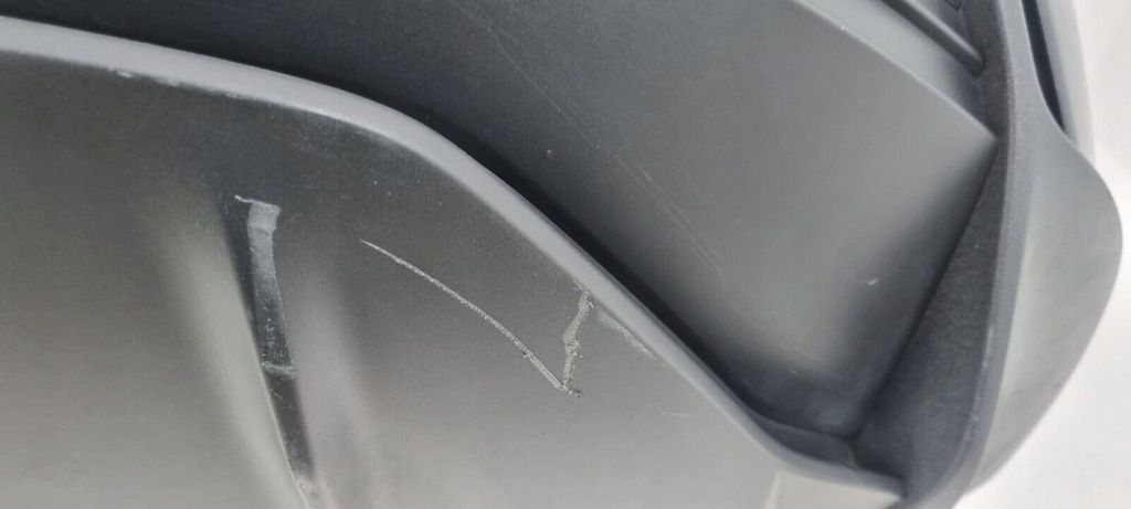 фото №11, Porsche taycan 9j1 бампер задний задняя 9j0807421e