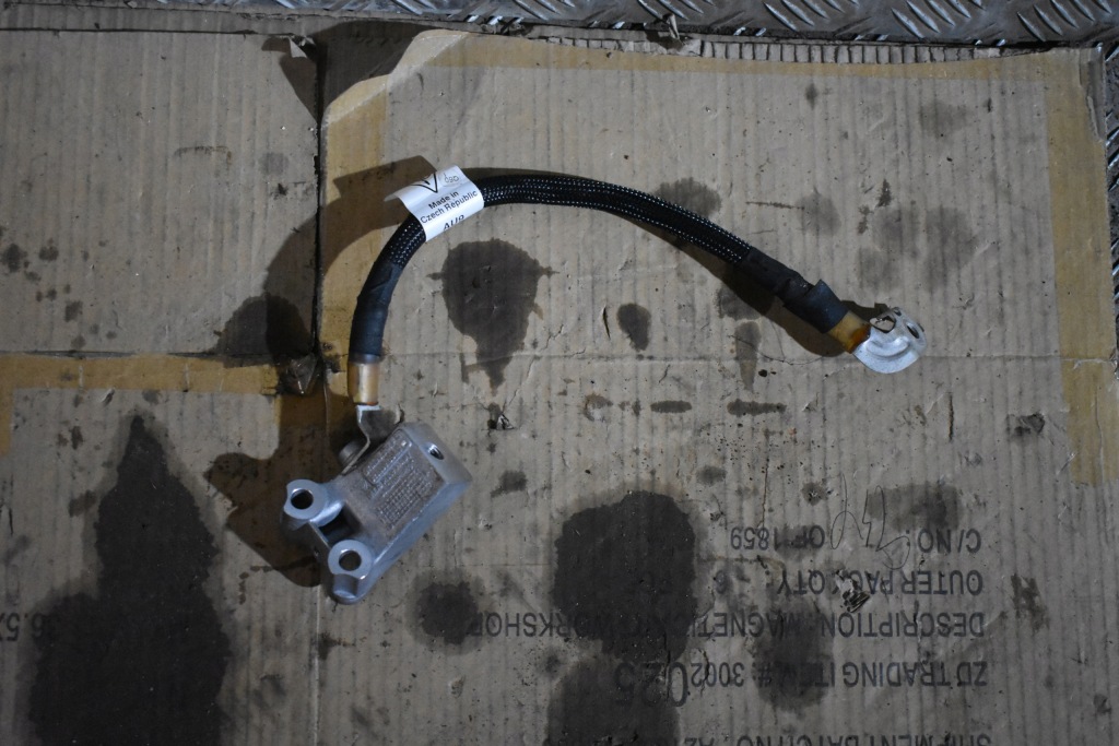 фото №1, Idealna клема мінус мінусова porsche panamera 971 1