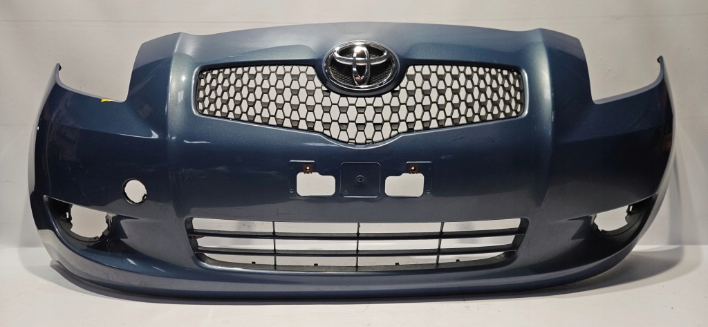 Купити Бампер передній решітка радіатора toyota yaris ii 06-09 оригінал