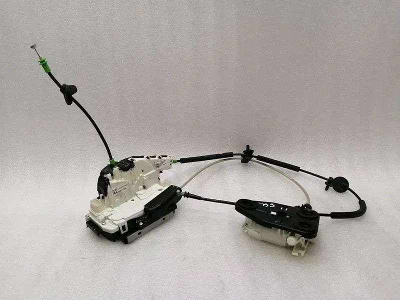 фото №1, Tesla model x p100d передняя часть правый door lock 1112064-90a