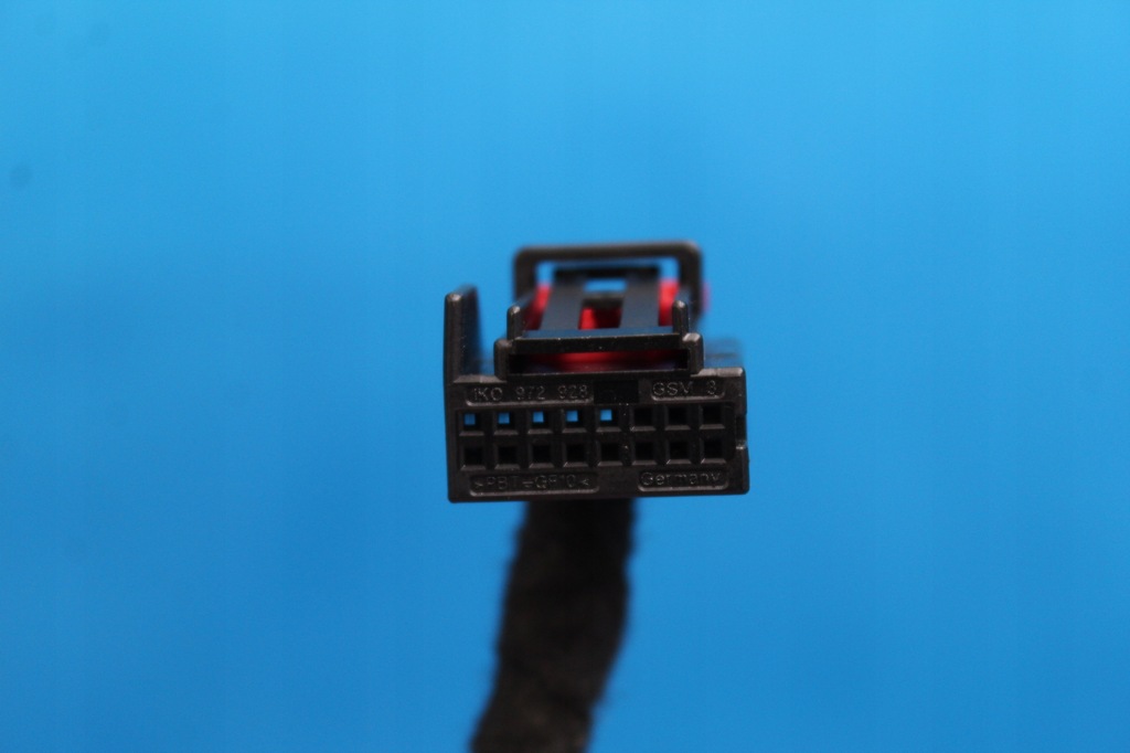 фото №14, Штекер audi a1 11- 1k0972928 оригинальный номер vag