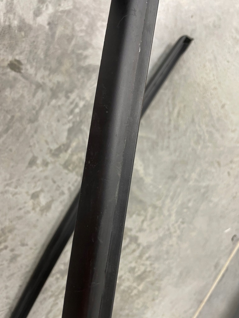 фото №6, Молдинг стекло лобовое sportback a5 8w оригинал