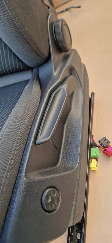 фото №5, Сиденья заднее сиденье audi q5 lift 80a электрика jak nowe комплект