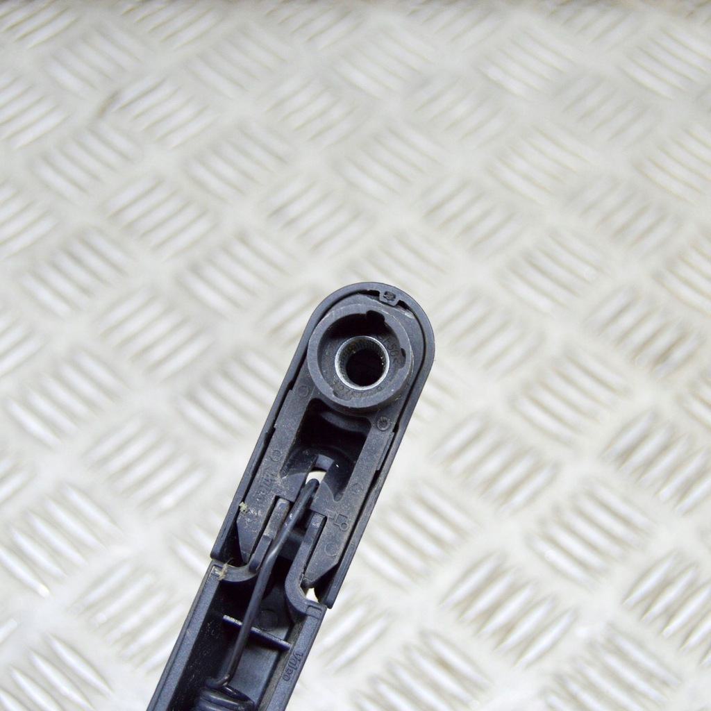 фото №5, Peugeot 2008 ii 2020 важіль двірники скло задній