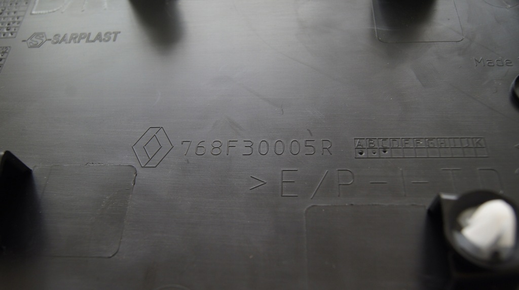 фото №4, Молдинг renault master iii права задня 768f30005r