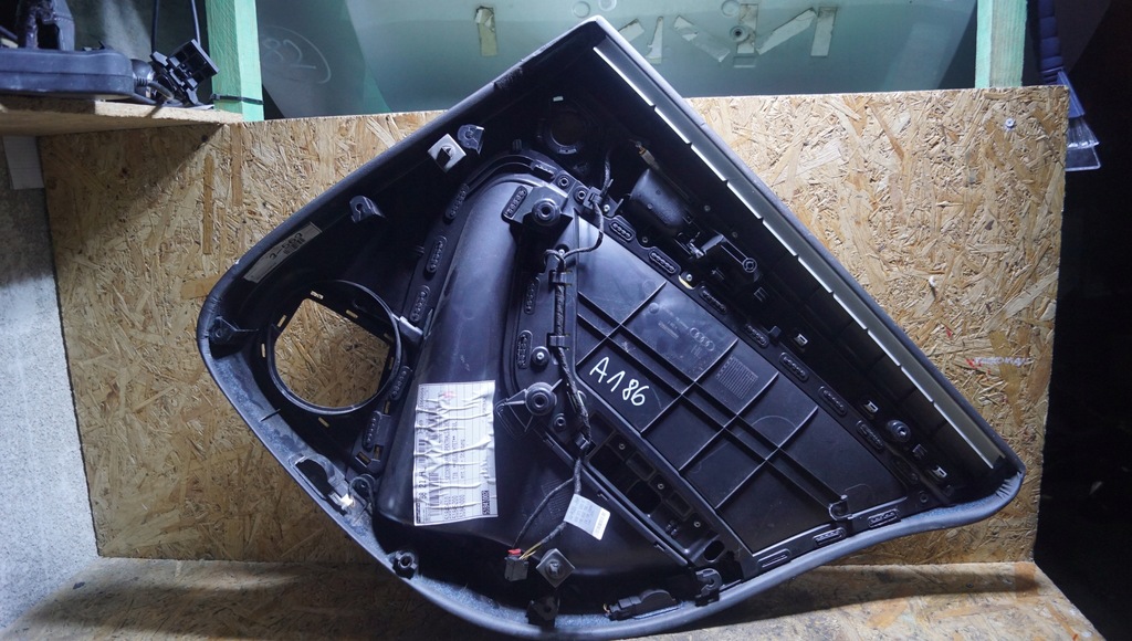 фото №10, Обшивка дверь левый задняя audi a5 s5 8t кожа