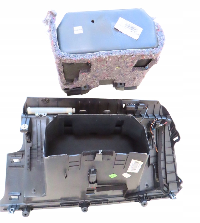 фото №4, Бардачок пассажира volvo c30 2006-2012 rok 9123248