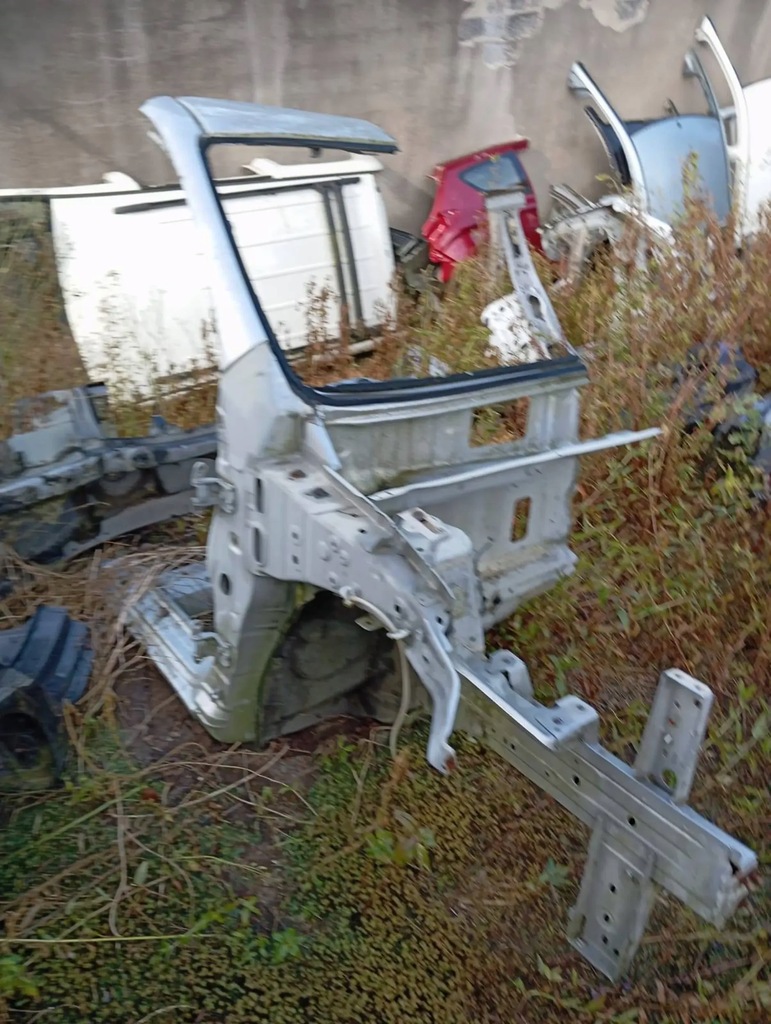 фото №1, Четверть правый перед micra k13