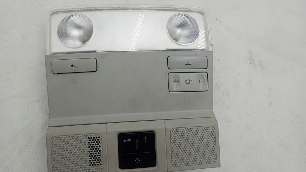 фото №16, Лампа потолочный vw passat golf 1k0947105 3c0035711a