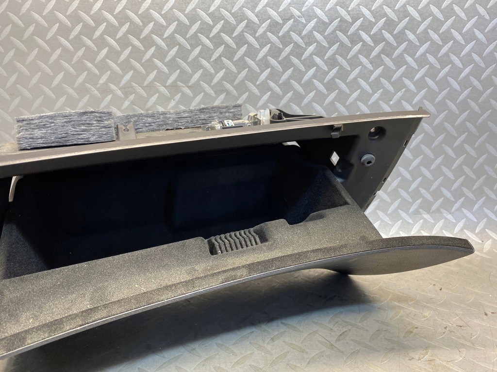 фото №9, Бардачок пасажира opel zafira c eur