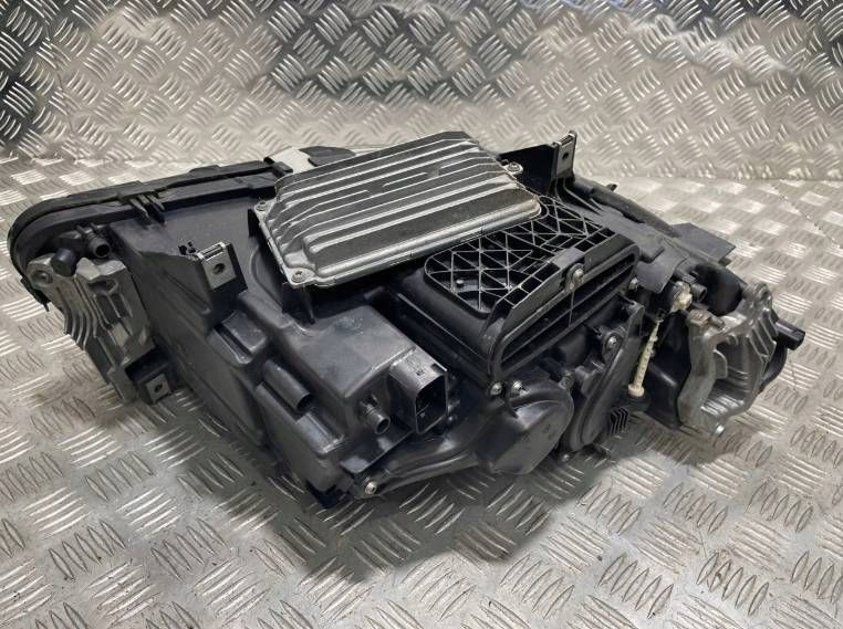 фото №13, Лампа адаптивный led комплектная левый перед bmw f10 f11 lci lift 7352481