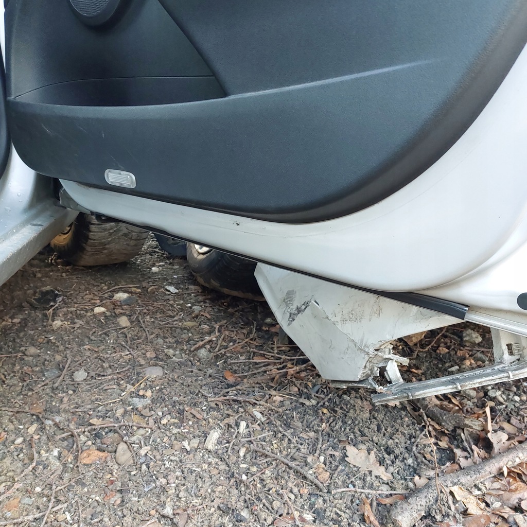 фото №10, Renault fluence 5d sedan двері праве передні код лакофарбового покриття ted69