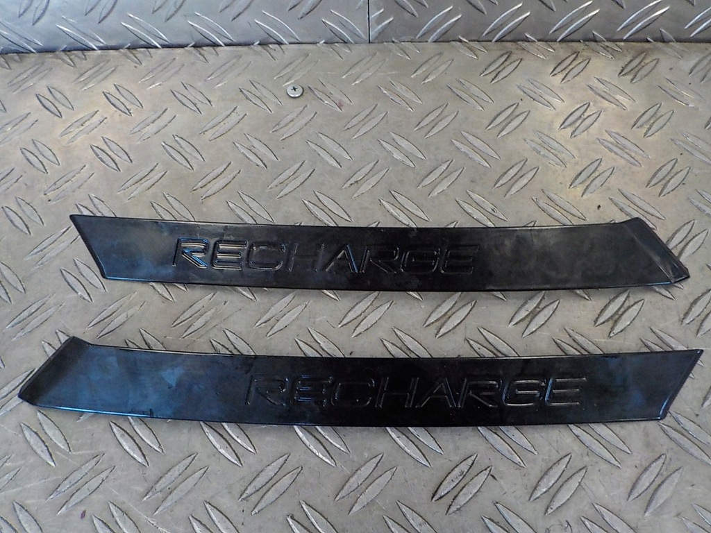 фото №1, Volvo xc40 ii 1.5 молдинг крыла задняя recharge