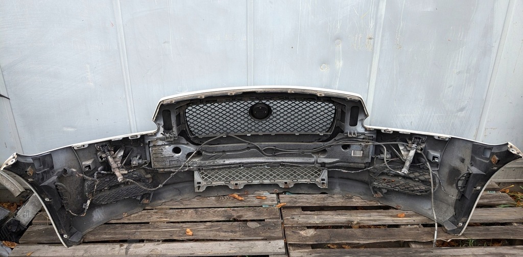 фото №12, Kompletny бампер перед передний jaguar xj xjl x351 09- лак: ner