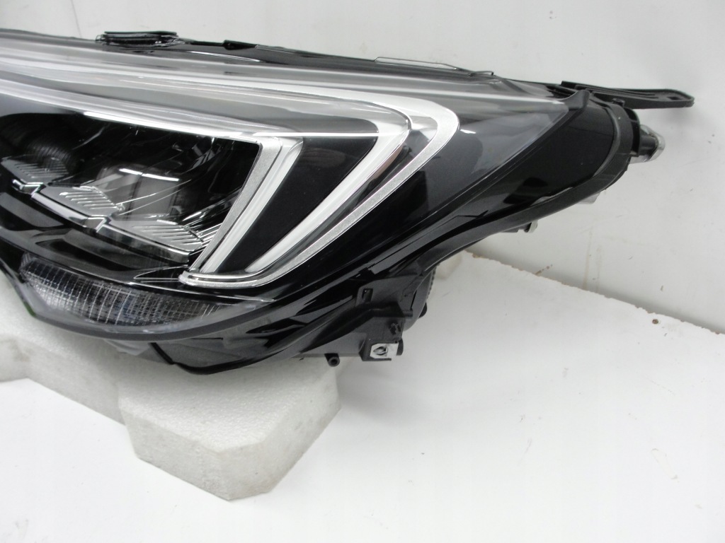 фото №3, Лампа перед левая opel crossland lift 2020- full led yq00709680