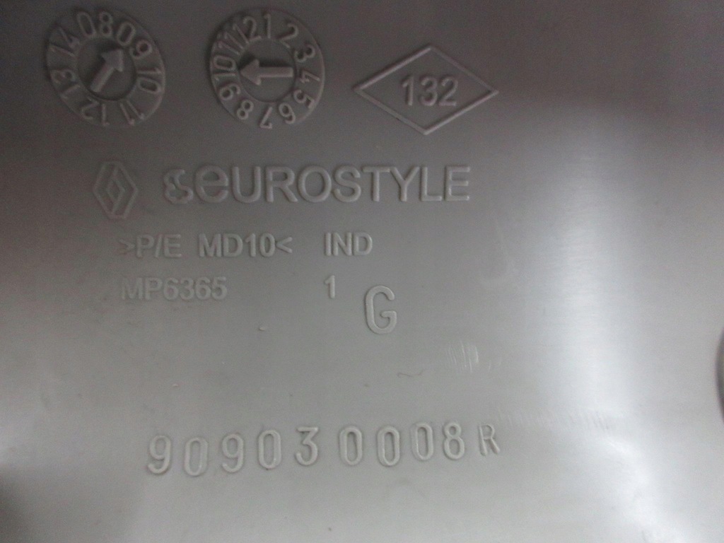 фото №7, Renault grand scenic iii 1.9 dci захист оббивка багажника ліва права