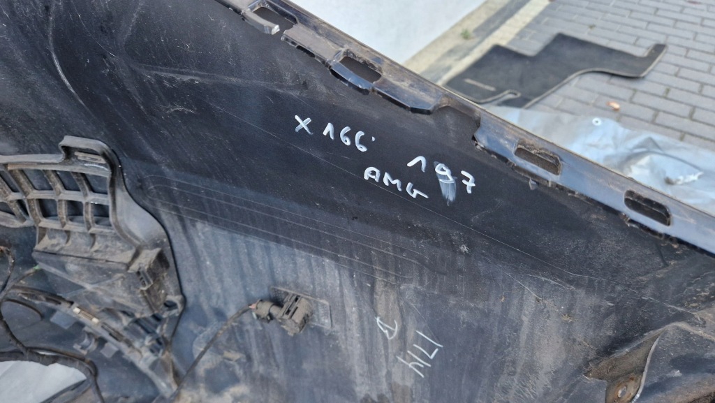 фото №16, Mercedes gls x166 63 amg 15-19 бампер задня задній kompletny лак 197