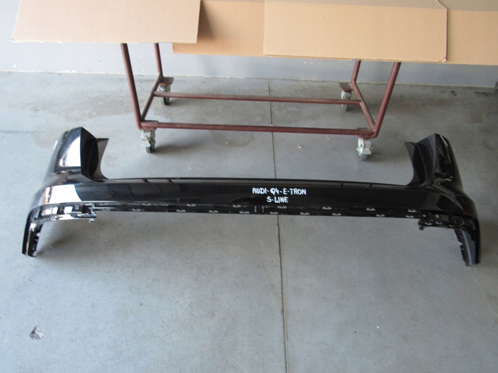 фото №1, Audi q4 e-tron s-line бампер задня задній