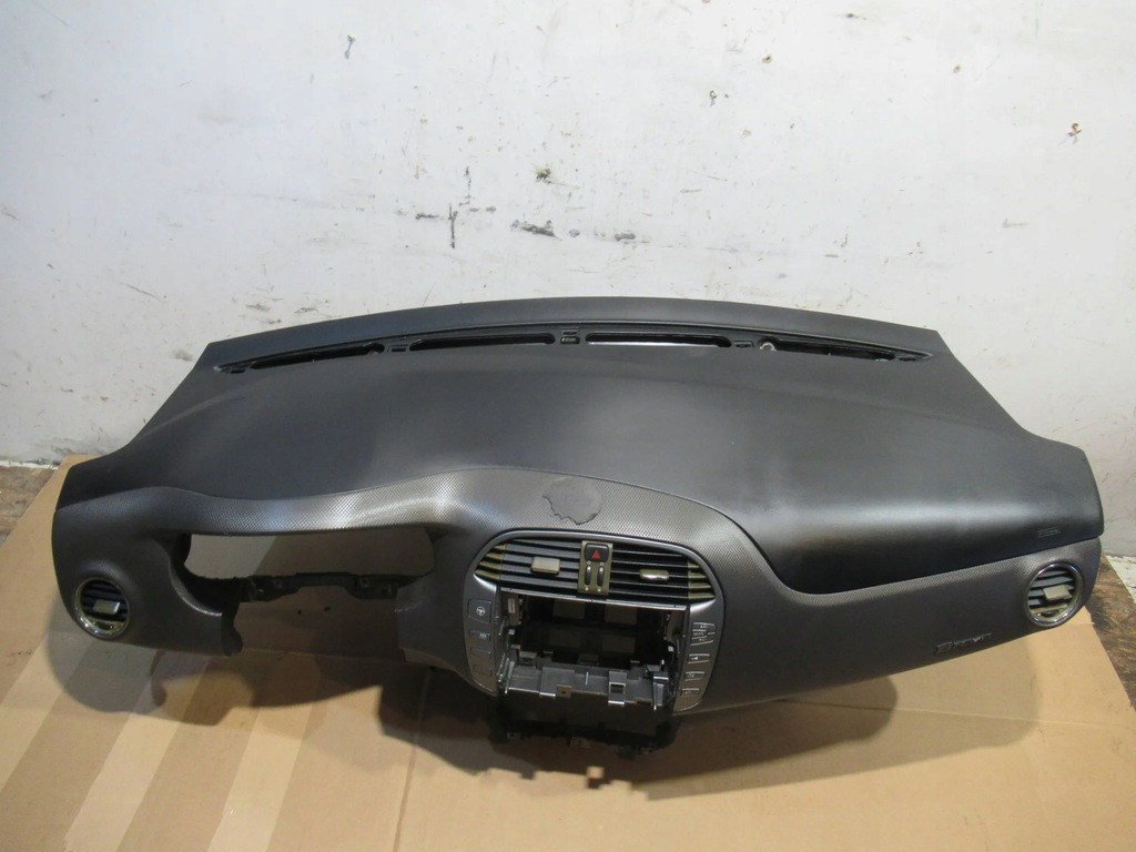 фото №1, Панель приладів консоль fiat bravo ii 07-