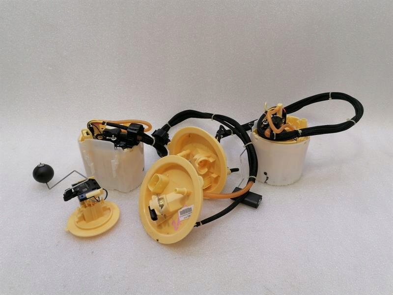 Купити Ferrari purosangue f175 fuel насос electric 838726