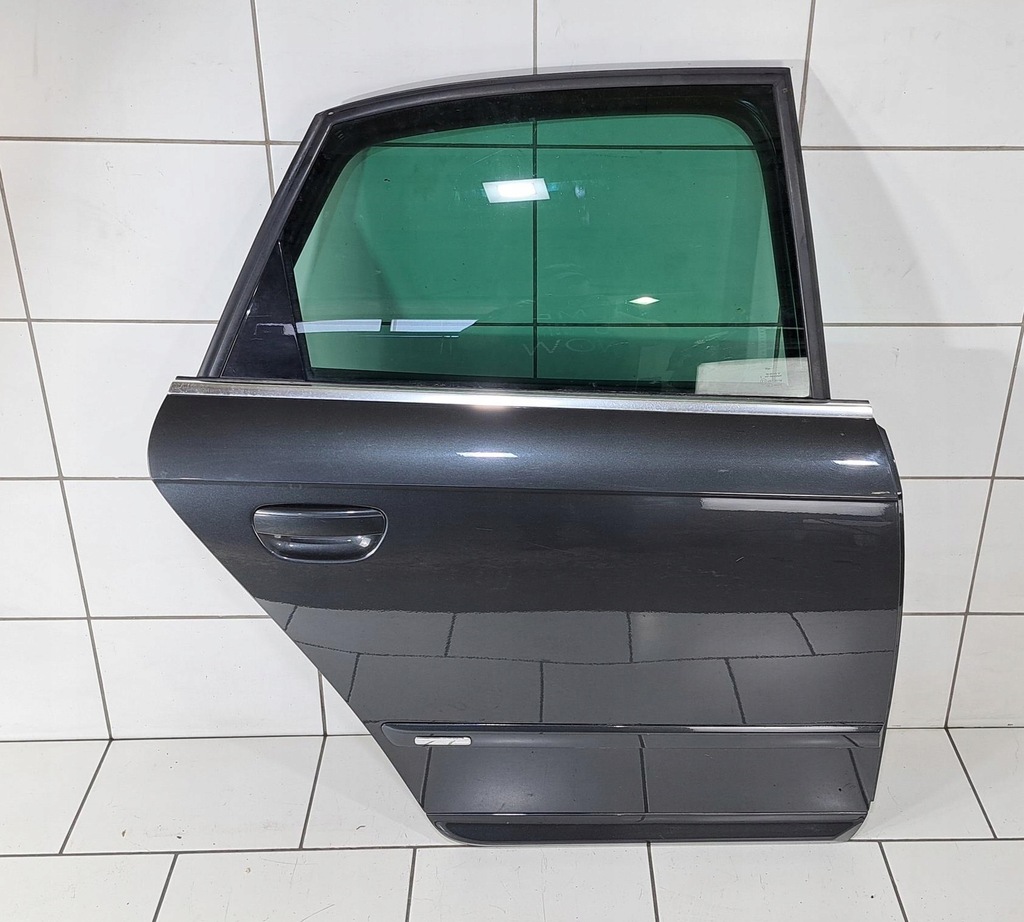 фото №1, Exeo sedan lw7z двері повний праве правий задня