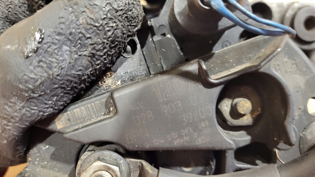 Генератор vw passat рестайлинг  1,9tdi 028903031 120a в Украине