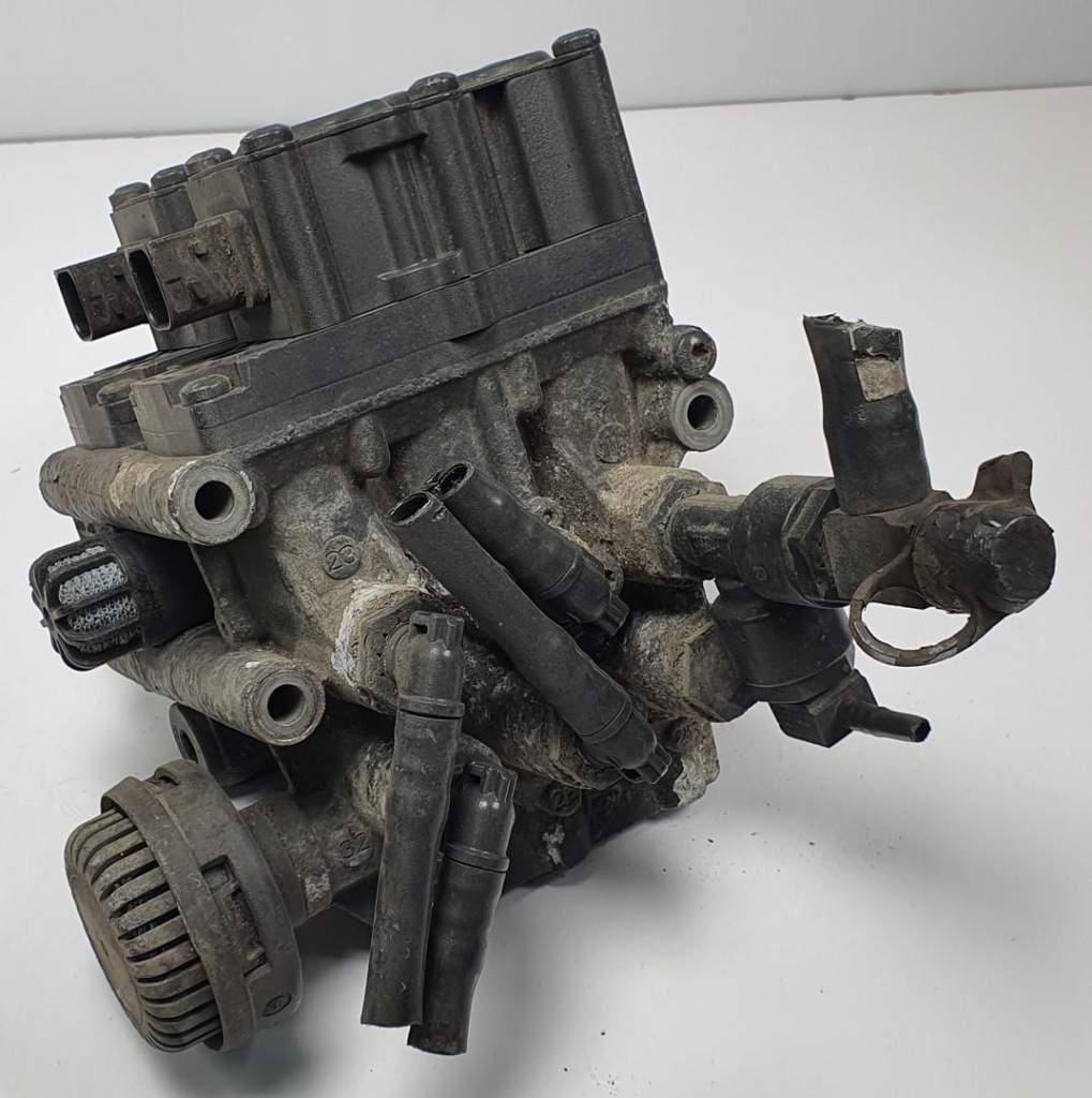 Клапан керування підвіска подушок ecas mercedes actros mp4 a0013271225 в Україні