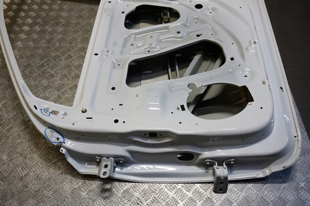 фото №9, Chevrolet traverse 2018 - 2023 дверь перед правое передние usa