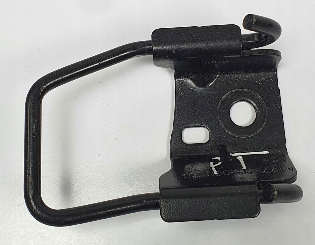 фото №1, Кронштейн кронштейн isofix правий задня mercedes w177